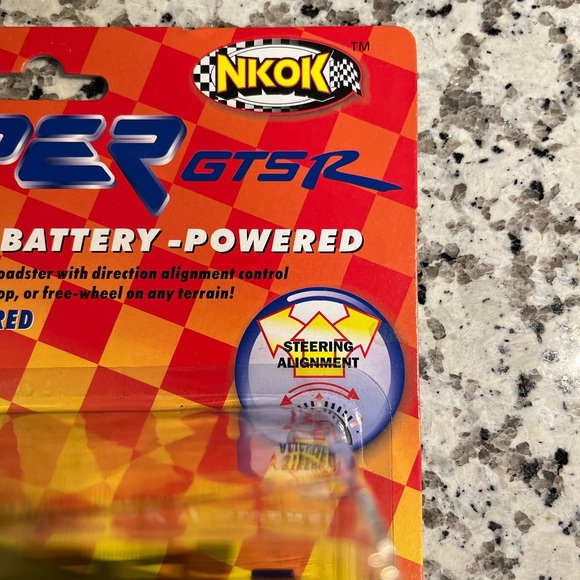 Dodge Viper battery powered blue & white GTS-R Orca - Picture 2 of 6